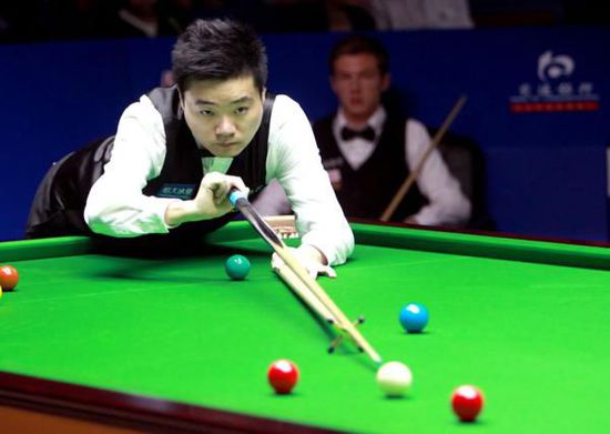 中场的对比 中场的对比