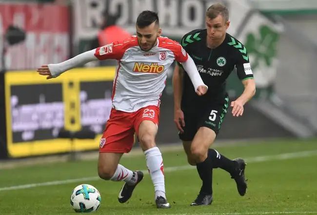 巴耶斯特击 巴耶斯特击