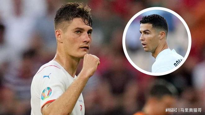 一名前锋承 一名前锋承