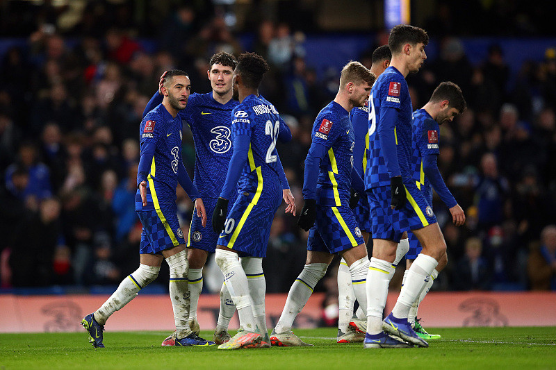 贴地穿出 贴地穿出